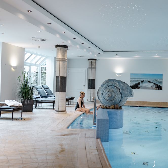 © Hotel Rungholt_Wellness_Schwimmbad