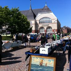 Flohmarkt in Westerland an einem sonnigen Tag
