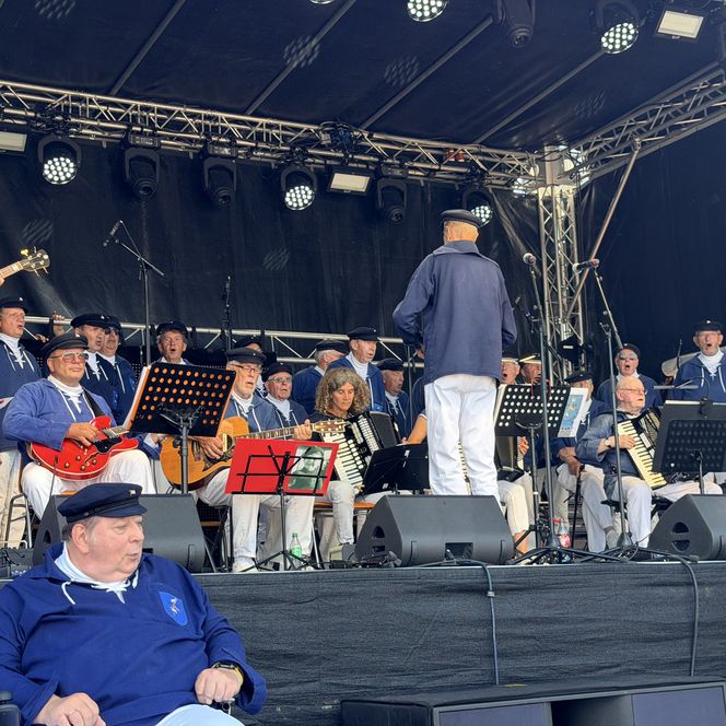 Shanty Chor in Hafen 2026