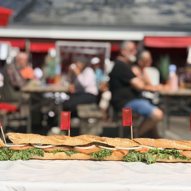 Deutschlands längstes Fischbrötchen