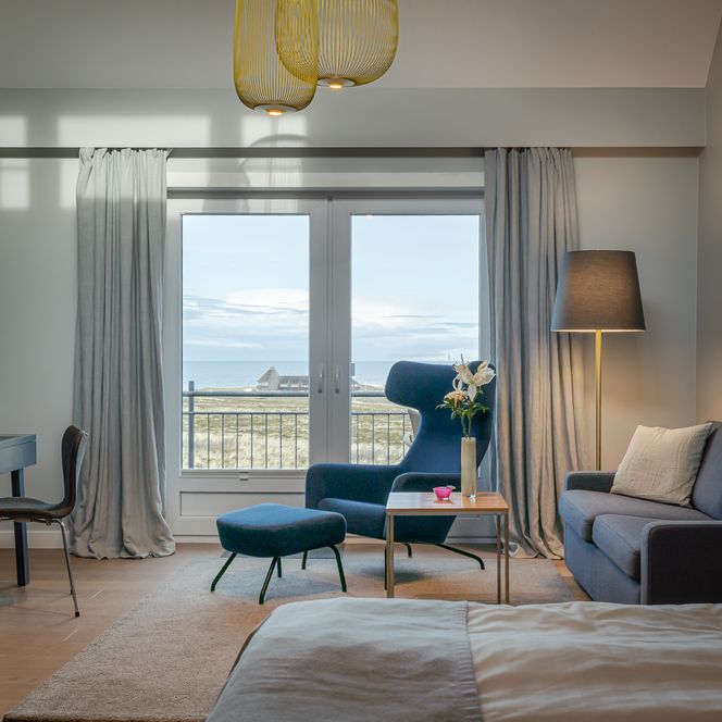 © Hotel Rungholt_Ausblick in der großen Suite blau