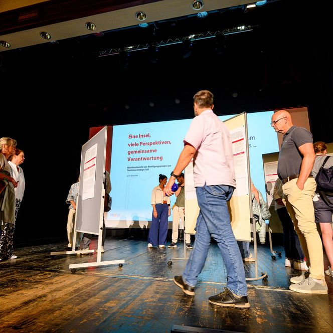 Gallery Walk bei der Übergabeveranstaltung
