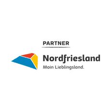 Das Logo von Nordfriesland mit dem Text „Partner“ darüber und dem Slogan „Moin Lieblingsland“ darunter.
