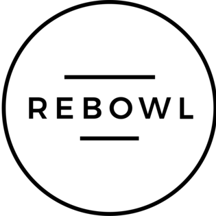 Schwarzes RECUP x REBOWL Logo mit zwei nebeneinanderliegenden Kreisen